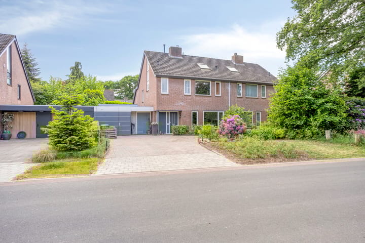 Foto 1 van Schweitzerlaan 35