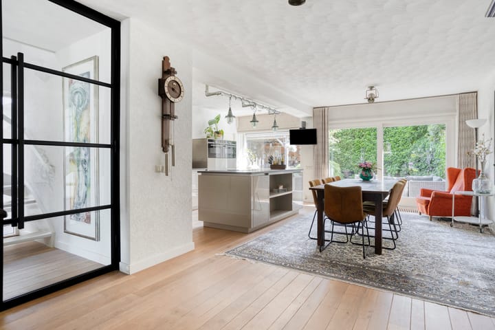 Foto 8 van Schweitzerlaan 35