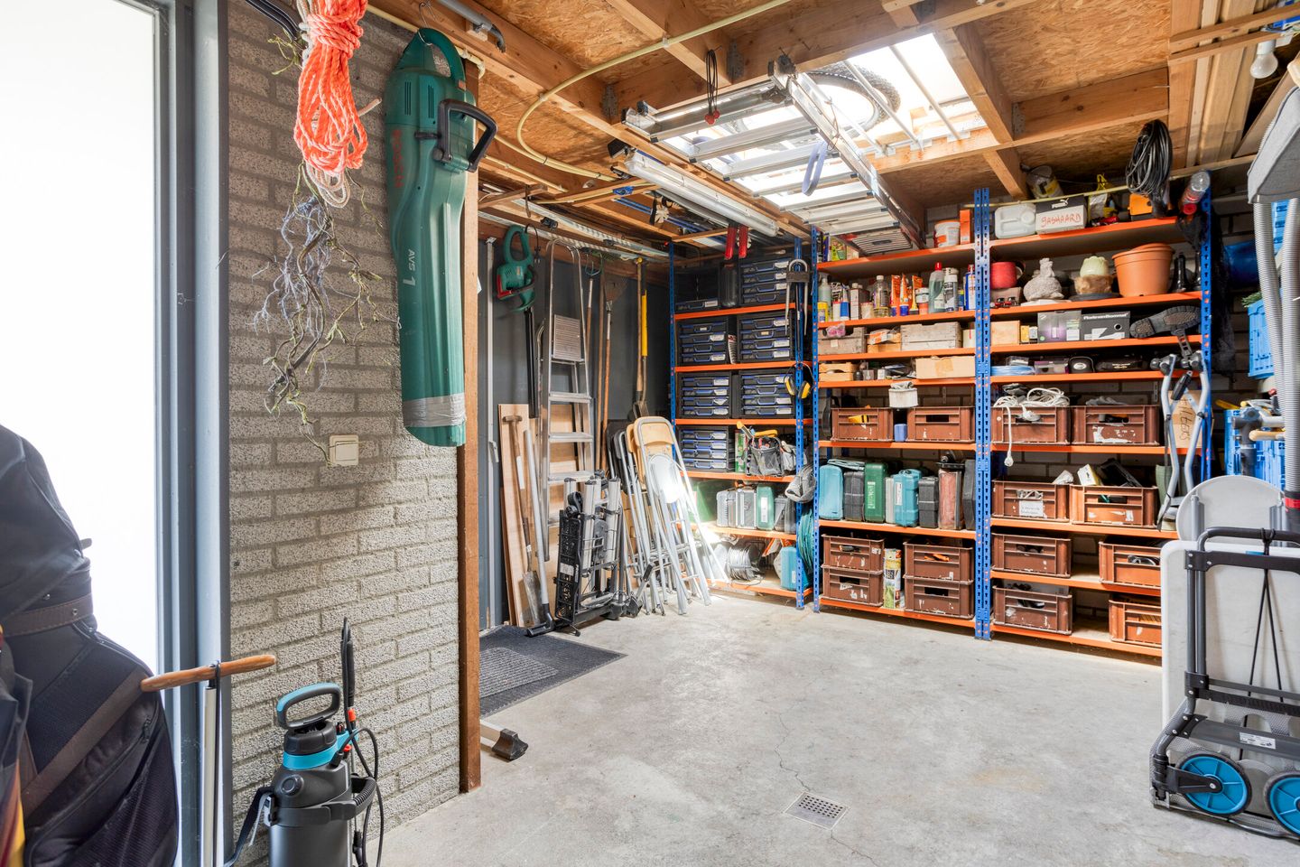 Photo 19 of Schweitzerlaan 35