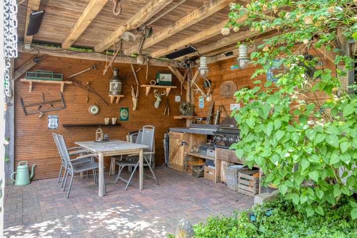 Foto 24 van Schweitzerlaan 35