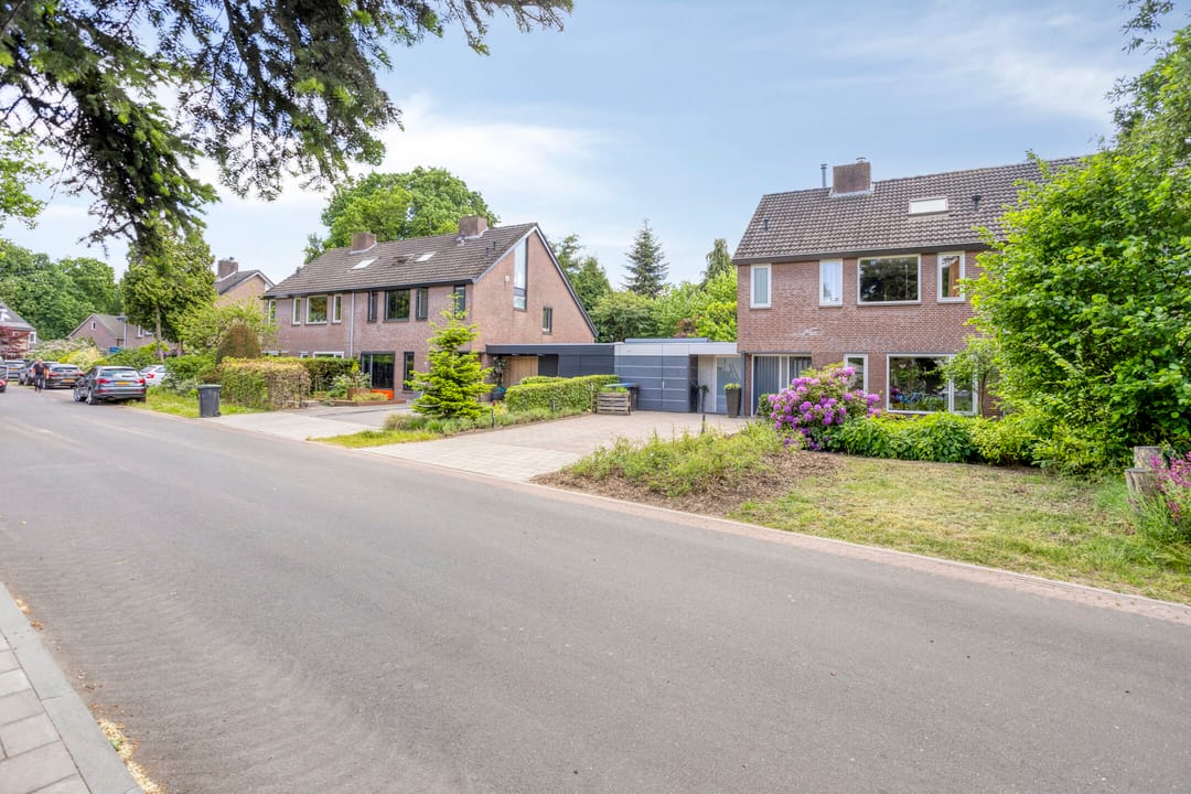 Photo 37 of Schweitzerlaan 35