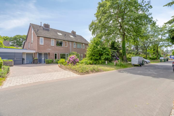 Foto 42 van Schweitzerlaan 35