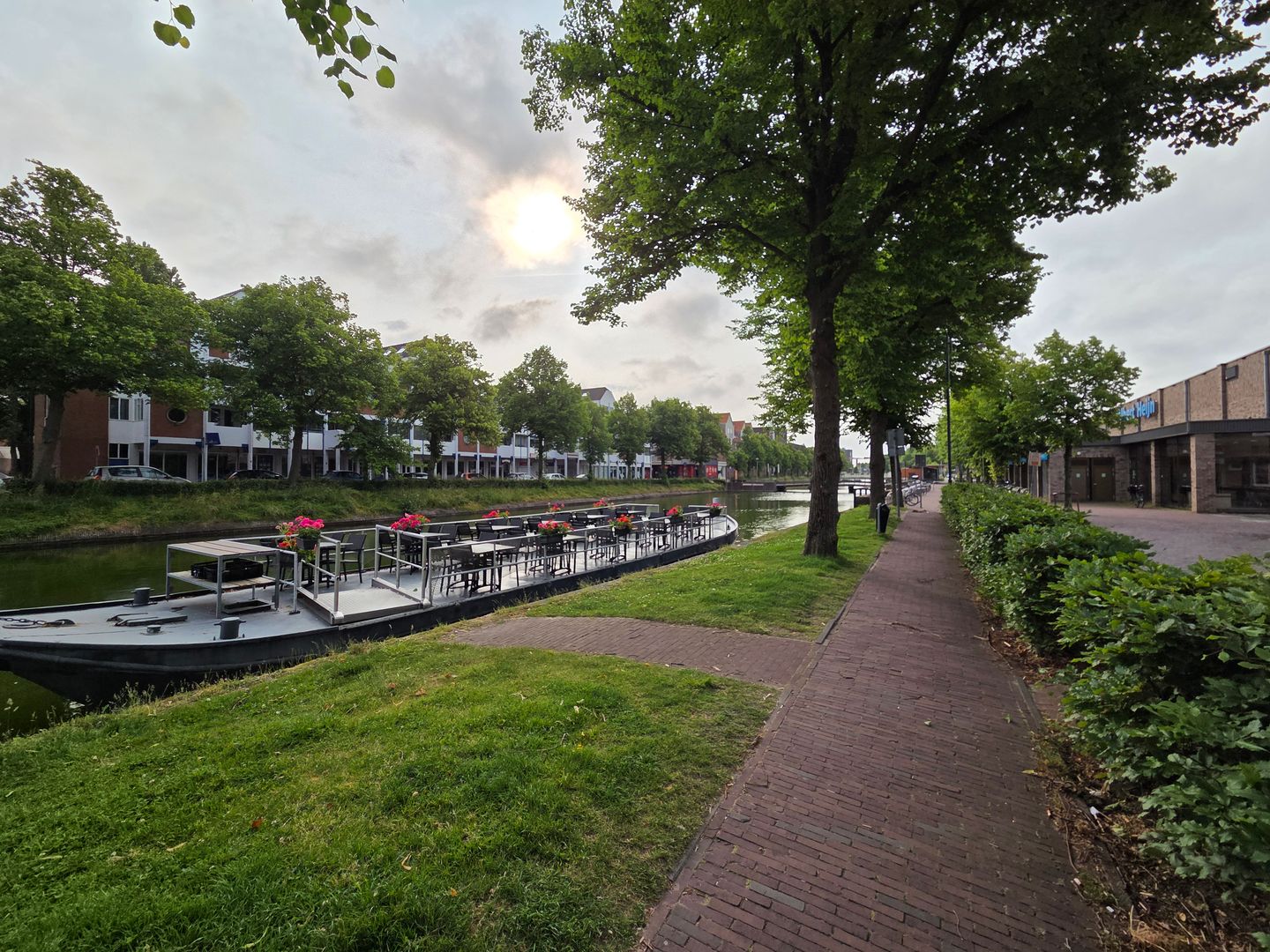 Bekijk foto 3 van Achter de Houttuinen 48