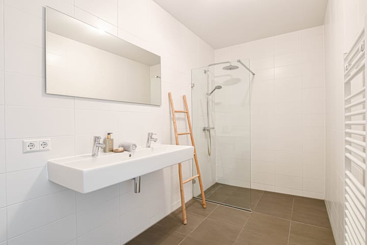 Foto 24 van Faas Wilkesstraat 245