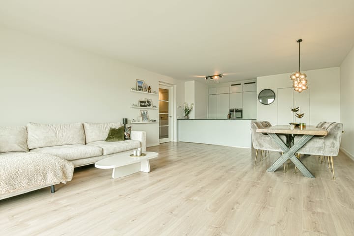 Foto 8 van Faas Wilkesstraat 245