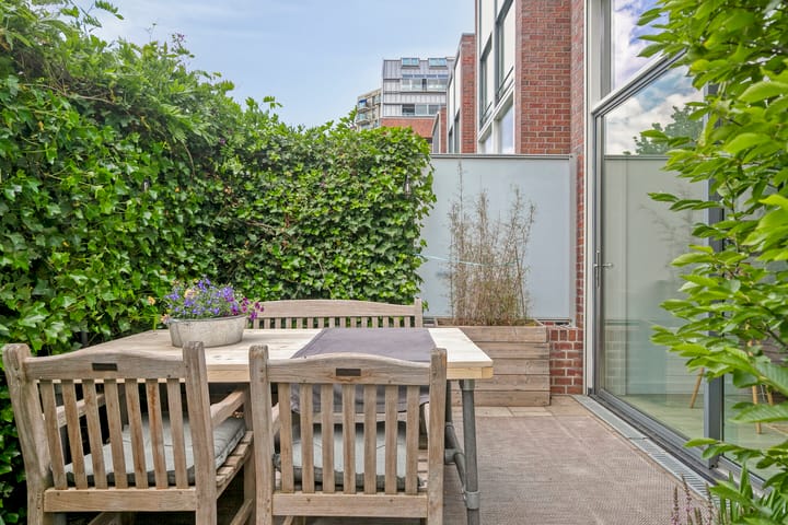 Foto 11 van de Ruyterstraat 80