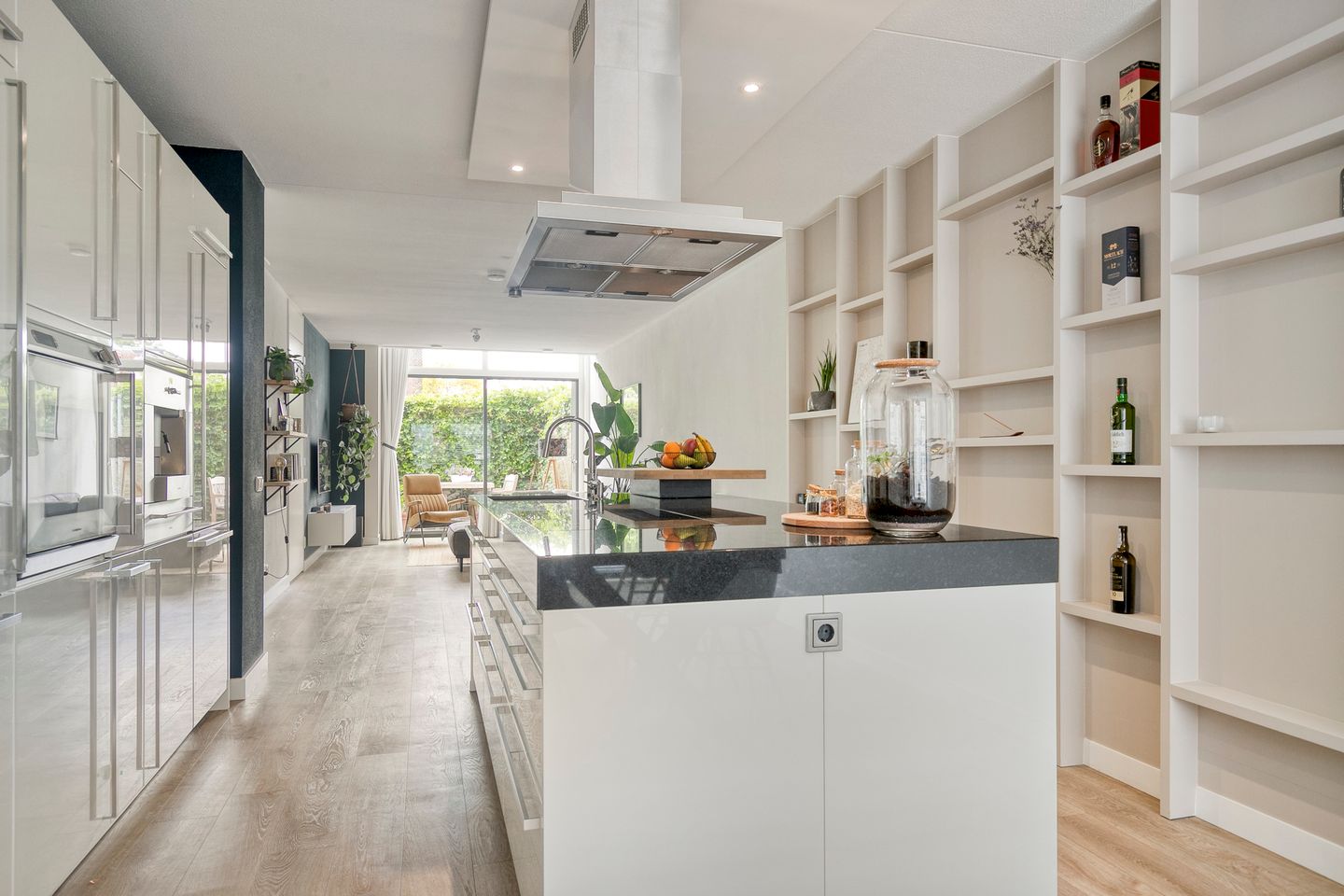 Foto 14 van de Ruyterstraat 80