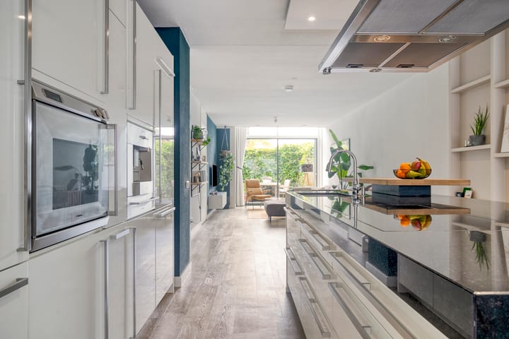 Foto 12 van de Ruyterstraat 80