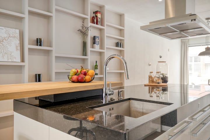 Foto 17 van de Ruyterstraat 80