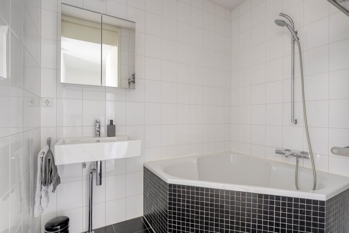 Foto 28 van de Ruyterstraat 80