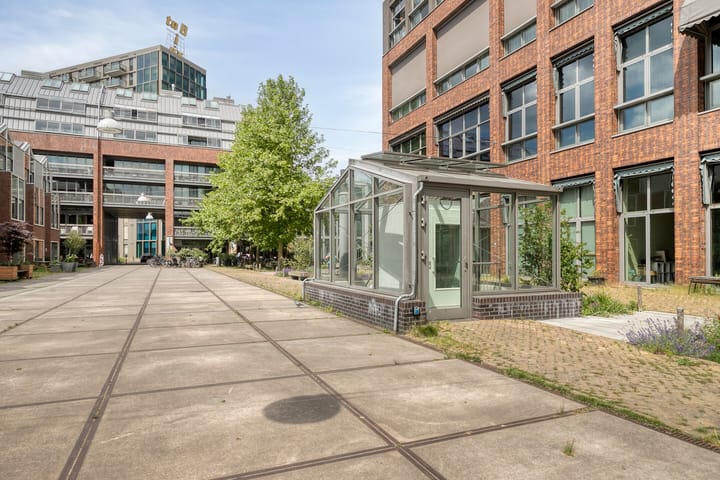 Foto 33 van de Ruyterstraat 80