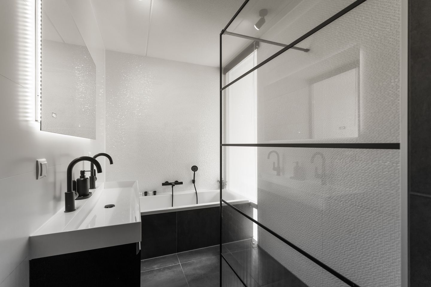 Foto 4 van Diadeemstraat 102