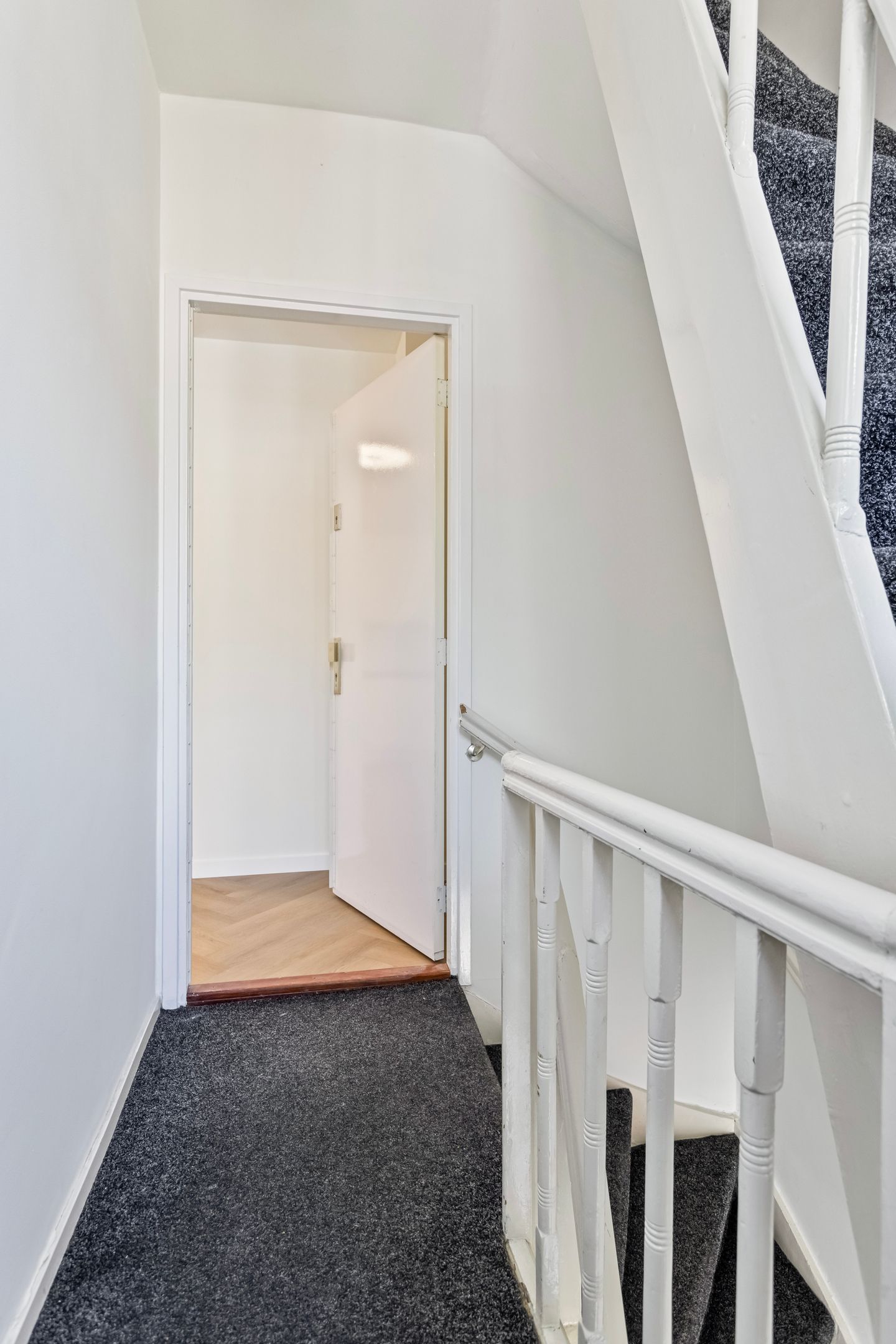 Foto 5 van Borneostraat 100-2