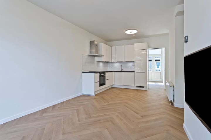 Foto 7 van Borneostraat 100-2