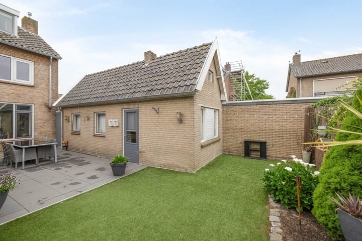 Foto 12 van Margrietstraat 4