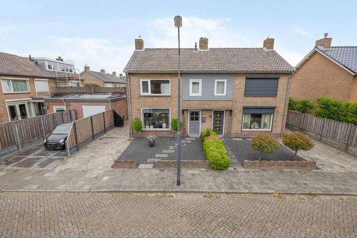 Foto 26 van Margrietstraat 4