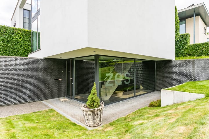 Foto 3 van Madelief 6