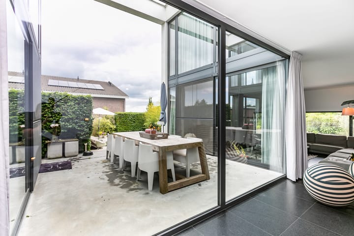 Foto 13 van Madelief 6