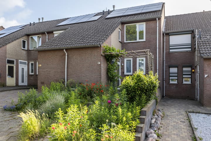 Foto 2 van Carboonstraat 62-G