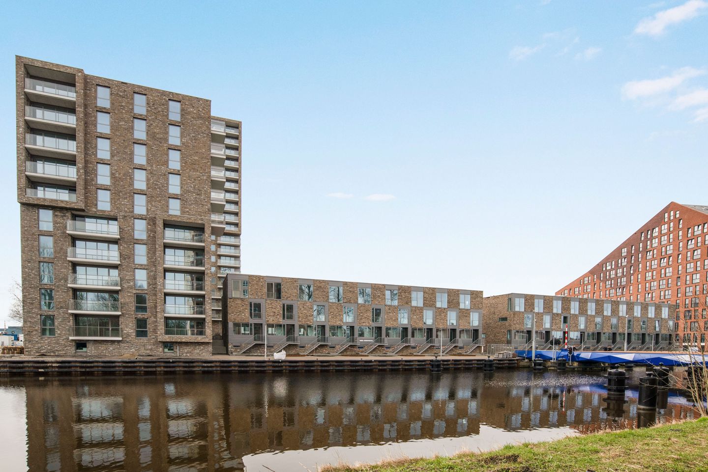 Foto 25 van Friesestraatweg 141-74