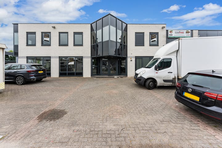 Van 't Hoffstraat 25, Barendrecht