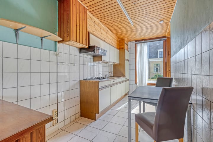 Photo 11 of Dorpsstraat 11