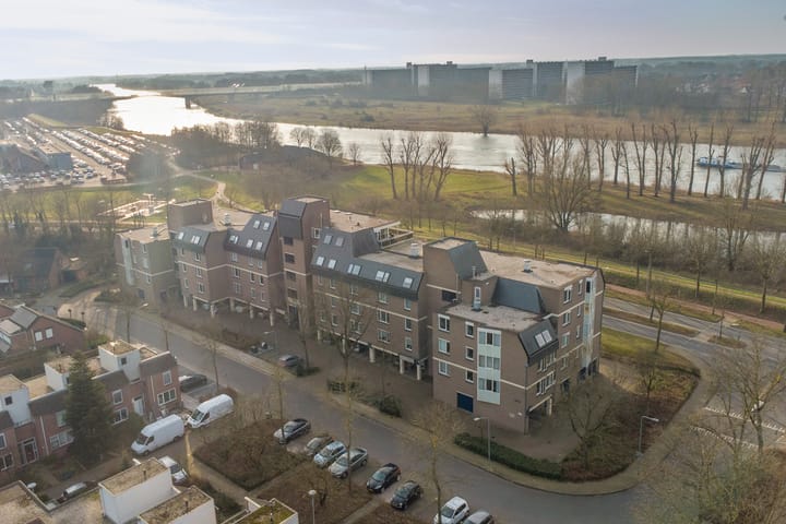 Bekijk foto van De Roskam 101