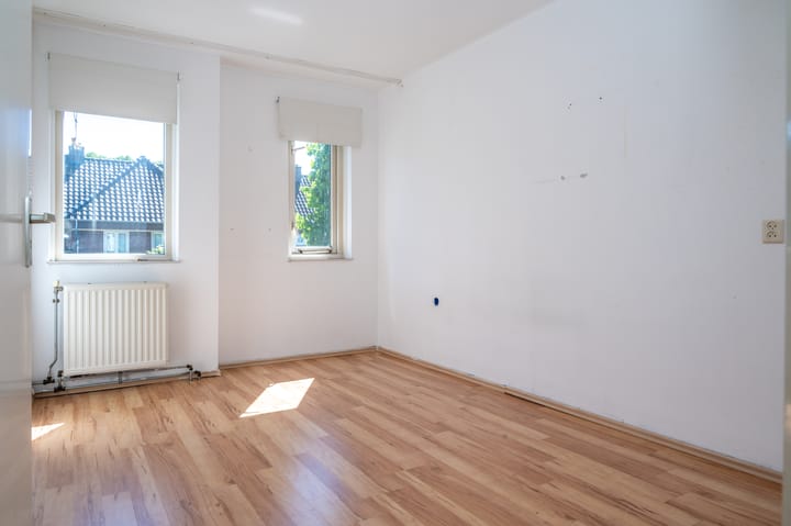 Photo 15 of Willemsweg 246