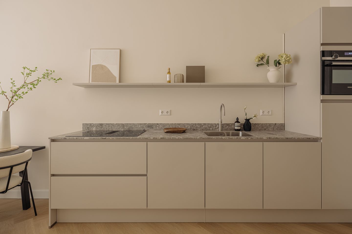 Photo 5 of Tweede Van der Helststraat 9-H