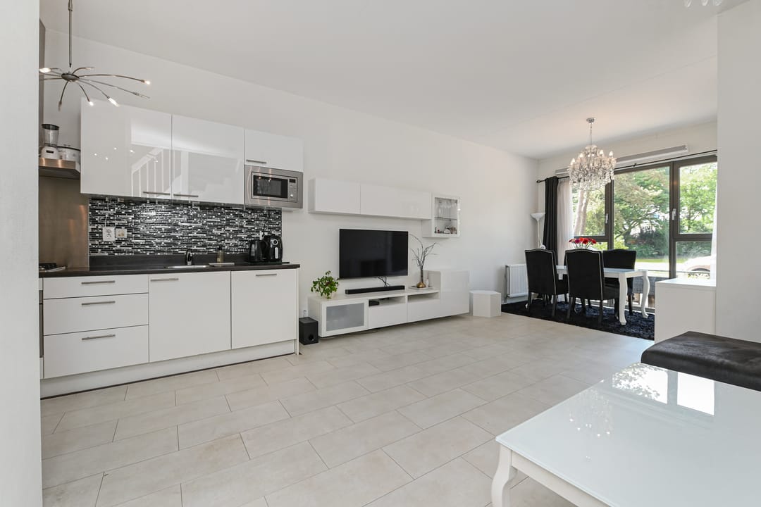 Foto 2 van Treubstraat 12-F004