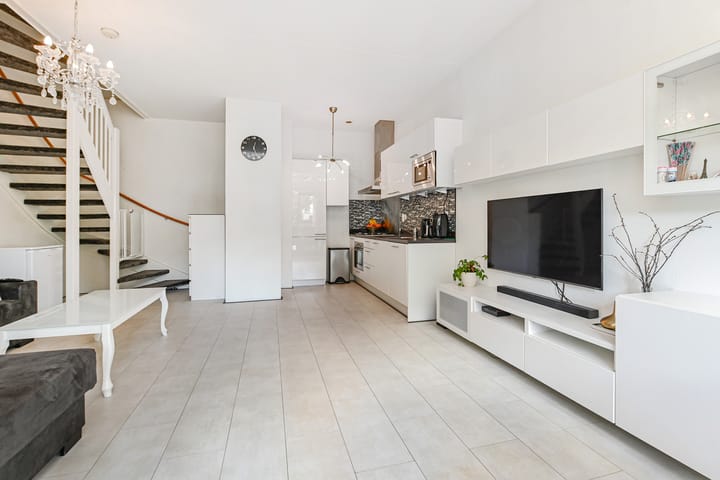 Foto 9 van Treubstraat 12-F004