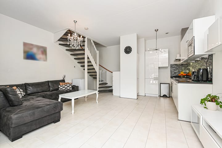 Foto 10 van Treubstraat 12-F004