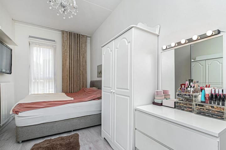 Foto 17 van Treubstraat 12-F004