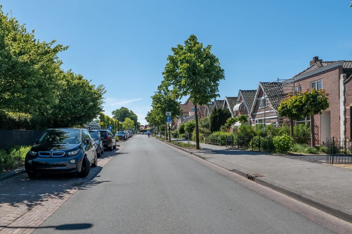 Foto 36 van Stationsweg 15