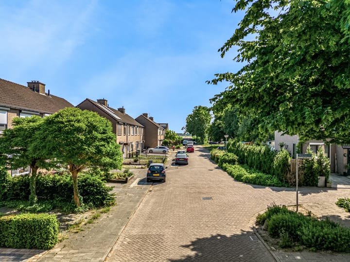 Photo 2 of Wederikstraat 7