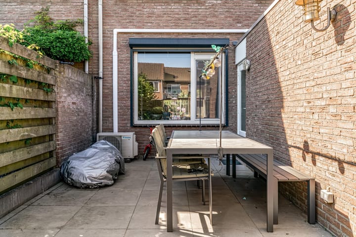 Foto 34 van Wederikstraat 7