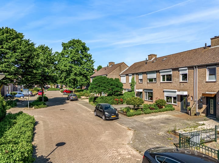 Photo 5 of Wederikstraat 7