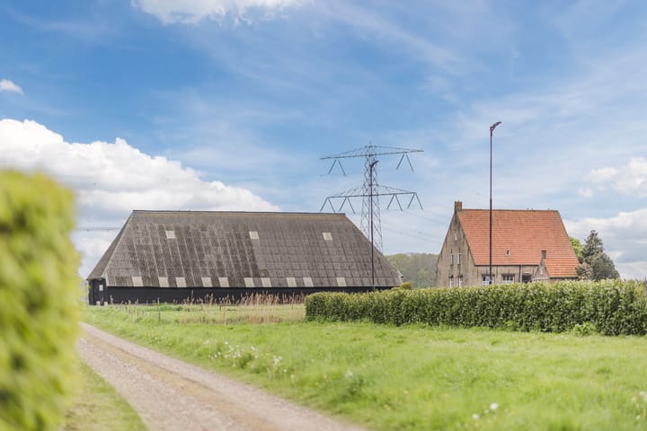 Foto 2 van Roosendaalsebaan 86