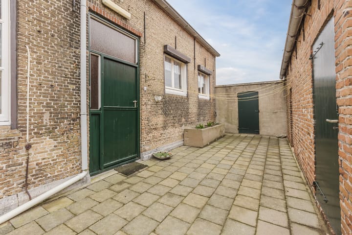 Photo 14 of Roosendaalsebaan 86