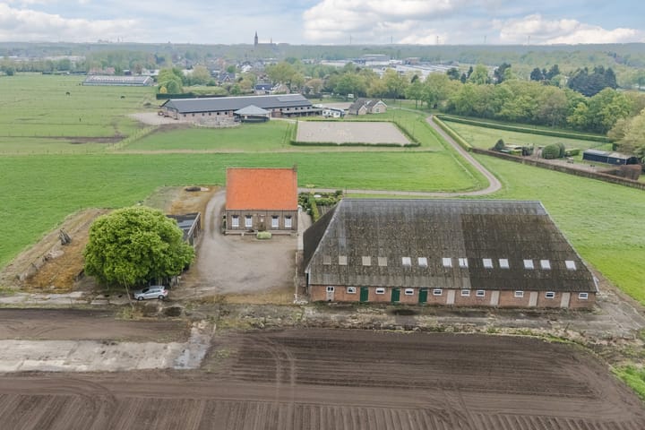 Photo 47 of Roosendaalsebaan 86