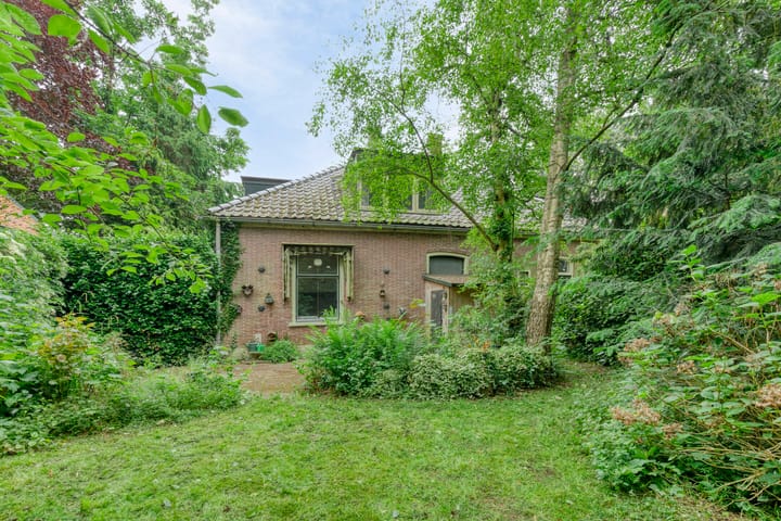 Foto 25 van Dorpsweg 68