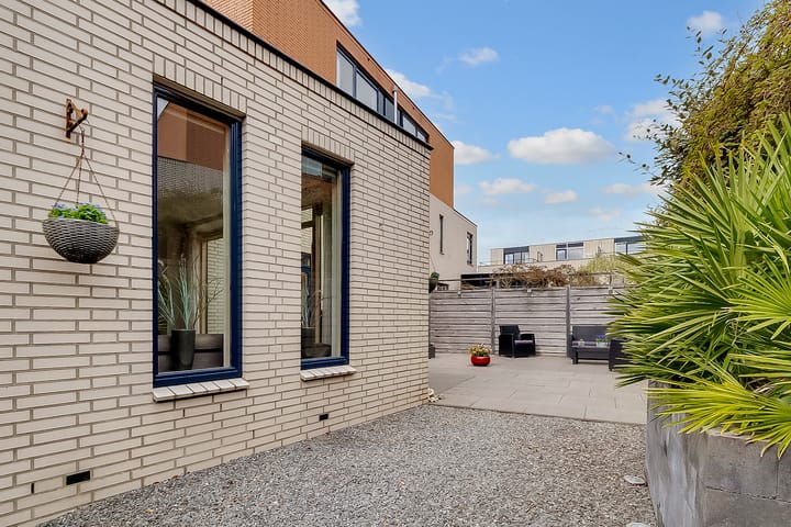 Foto 20 van Carel Fabritiushage 3