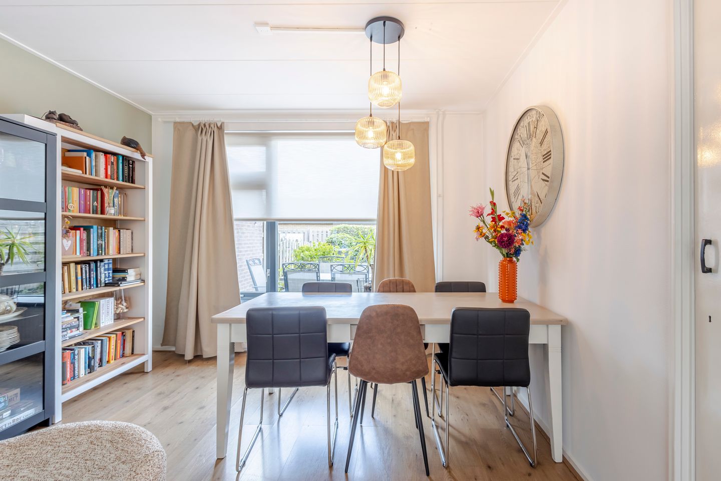 Foto 10 van Bernhardstraat 2