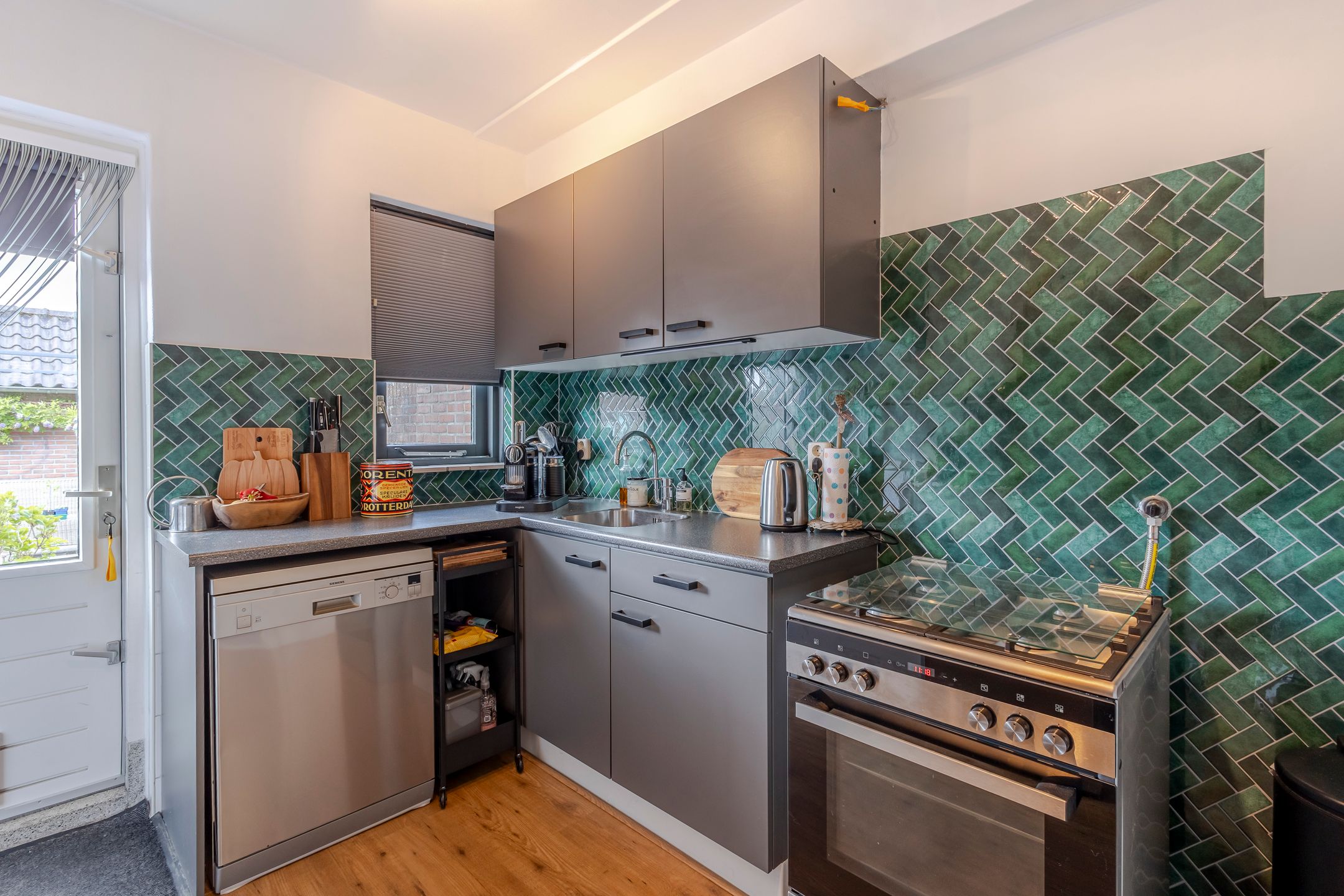 Foto 15 van Bernhardstraat 2