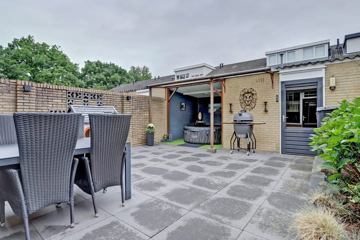 Foto 2 van Madeliefstraat 11