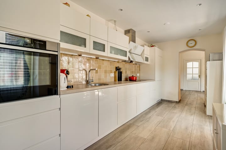 Photo 14 of Julianalaan 65