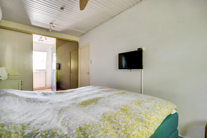 Photo 27 of Julianalaan 65