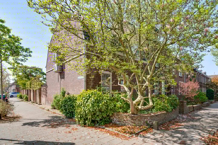 Photo 5 of Julianalaan 65