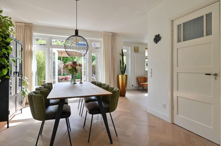 Photo 8 of Roemer Visscherlaan 10