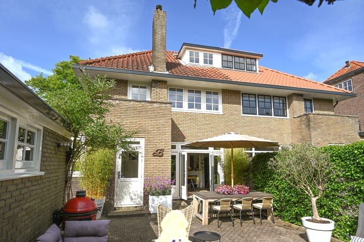 Photo 31 of Roemer Visscherlaan 10